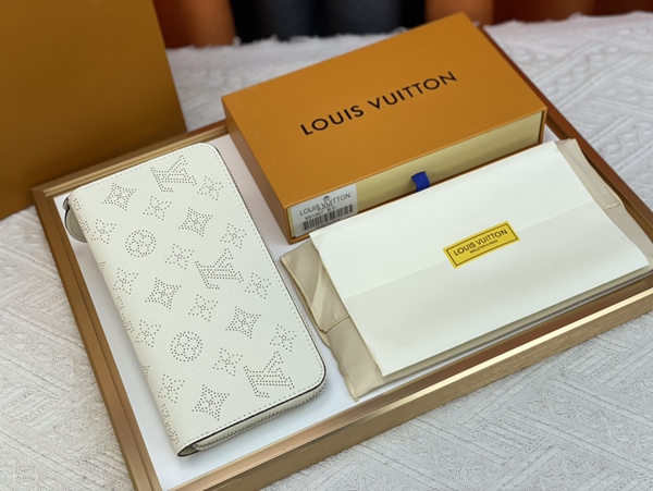 LVコピーウォレット全体デザイン